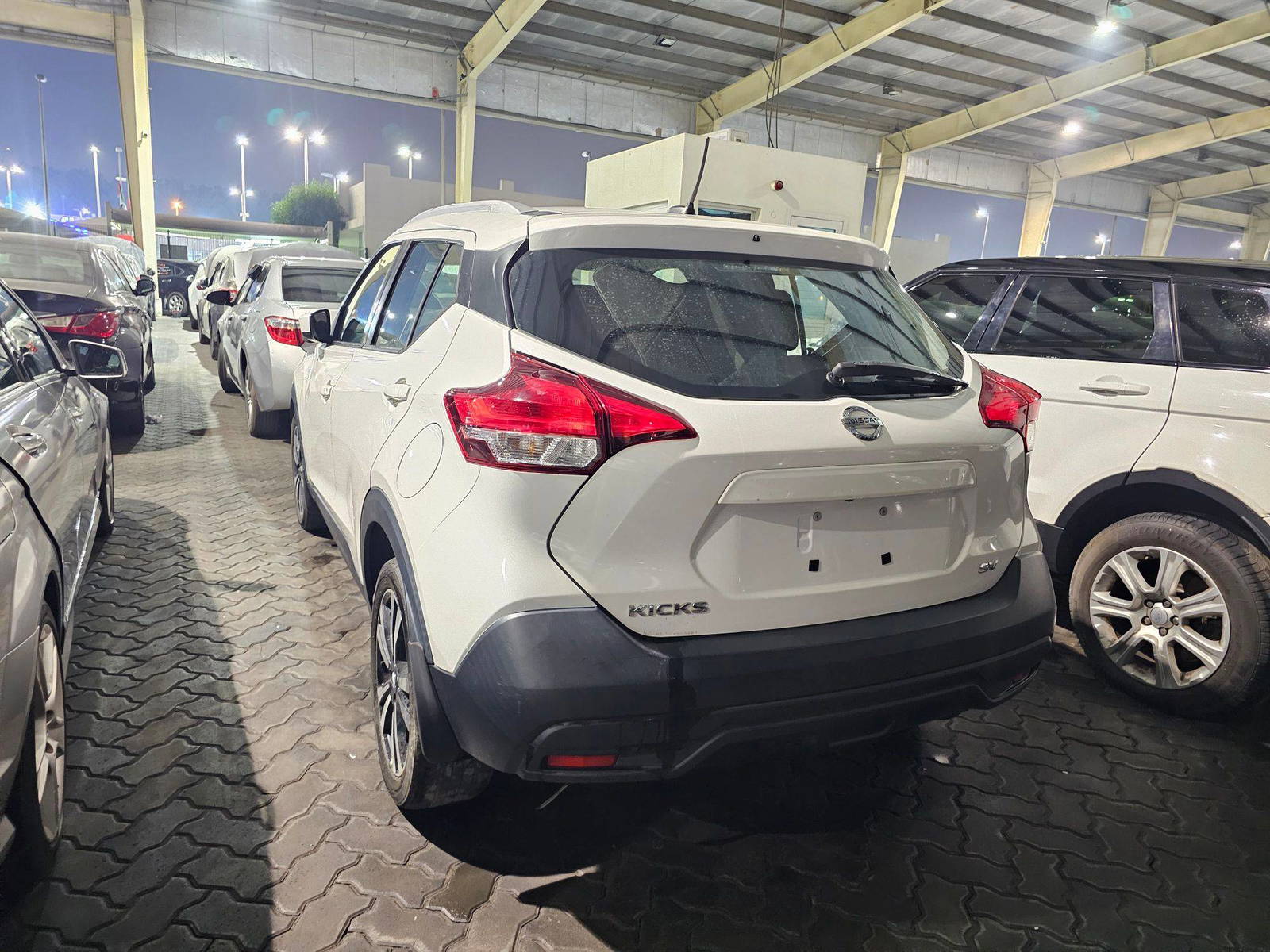 2018 NISSAN KICKS — 114652 Miles — Lot 62855225 — Ind. 12 - Marhaba Auctions Used Cars - Image 6