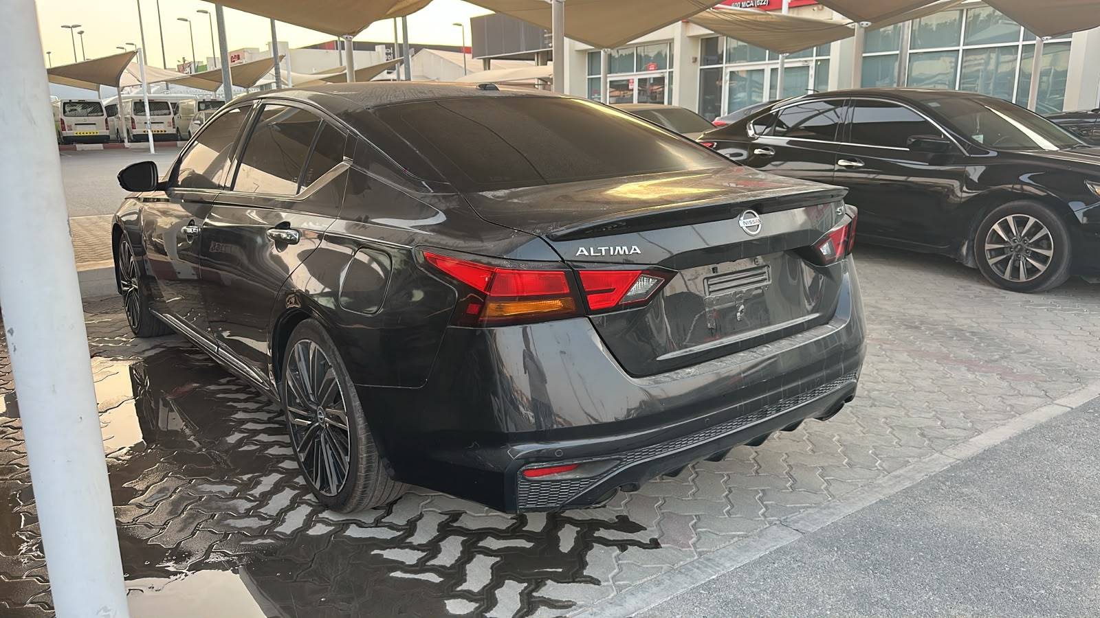 2019 NISSAN ALTIMA — 188120 KM — Lot 2KC213875 — Souq - Marhaba Auctions Used Cars - Image 2