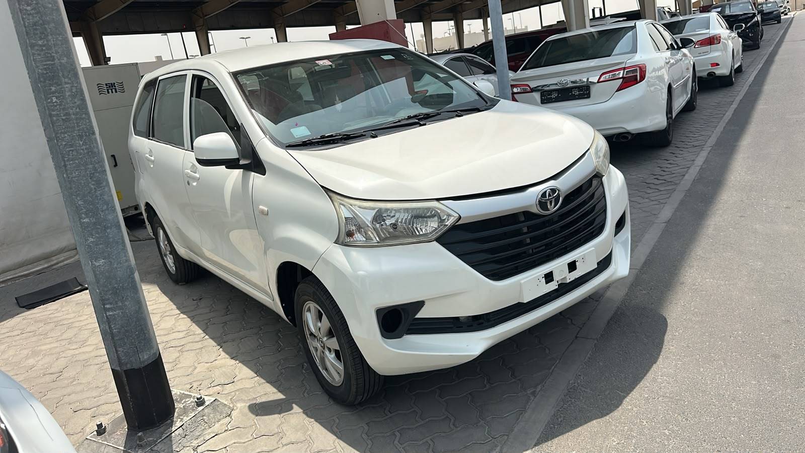 2017 TOYOTA AVANZA — sold — 170622 KM — Lot 2F7HK004342 — Souq - Marhaba Auctions Used Cars - Image 4