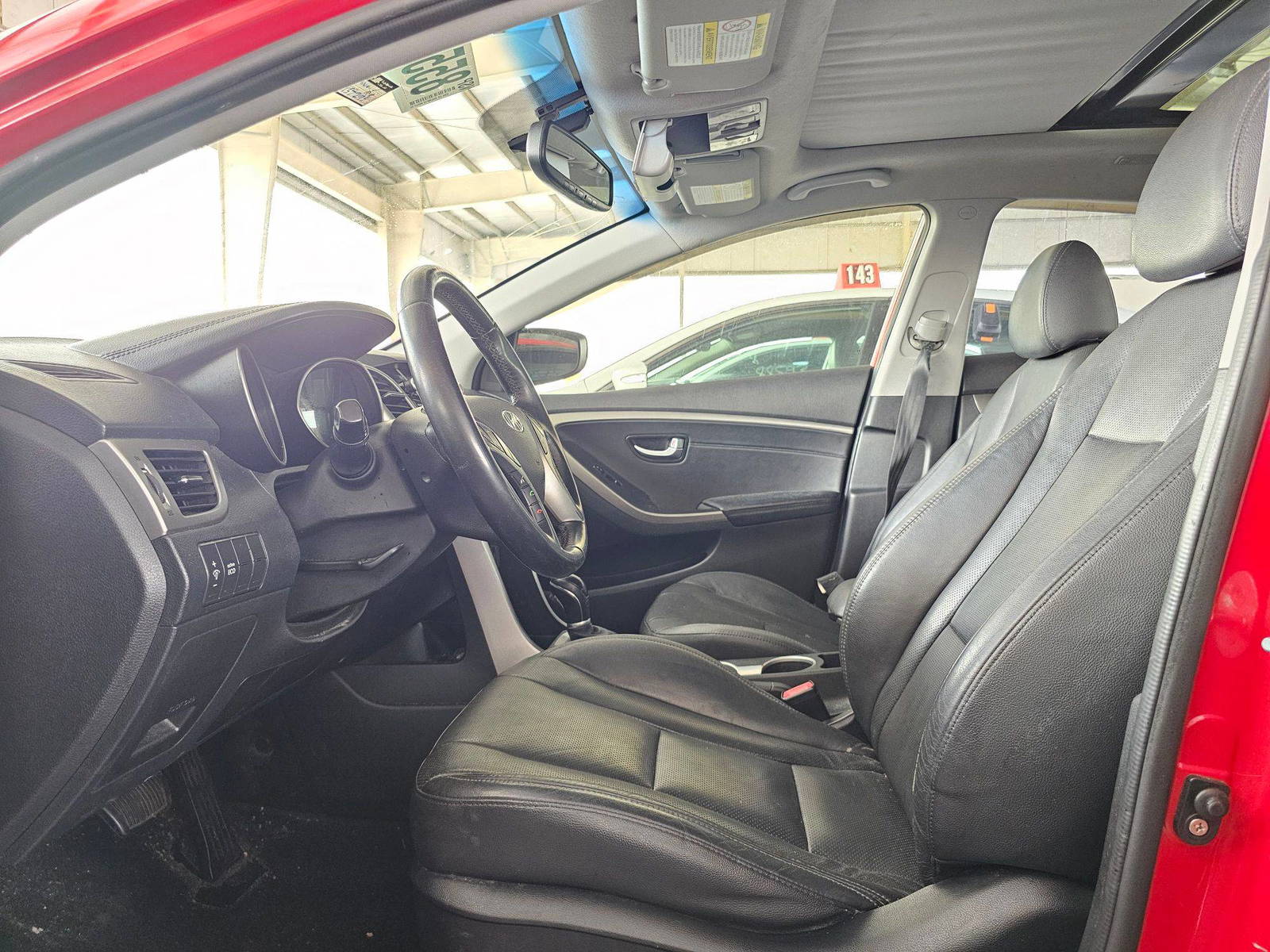 2013 HYUNDAI ELANTRA — 157295 KM — Lot 85547424 — Souq - Marhaba Auctions Used Cars - Image 9