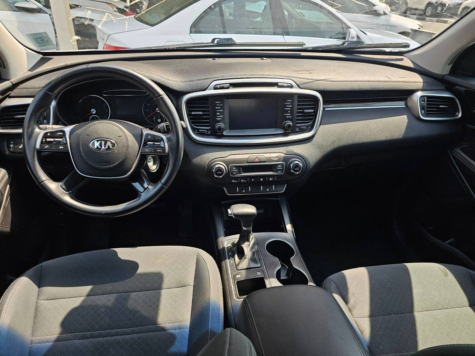 2019 KIA SORENTO — 87091 Miles — Lot 3XKG546831 — Souq - Marhaba Auctions Used Cars - Image 7