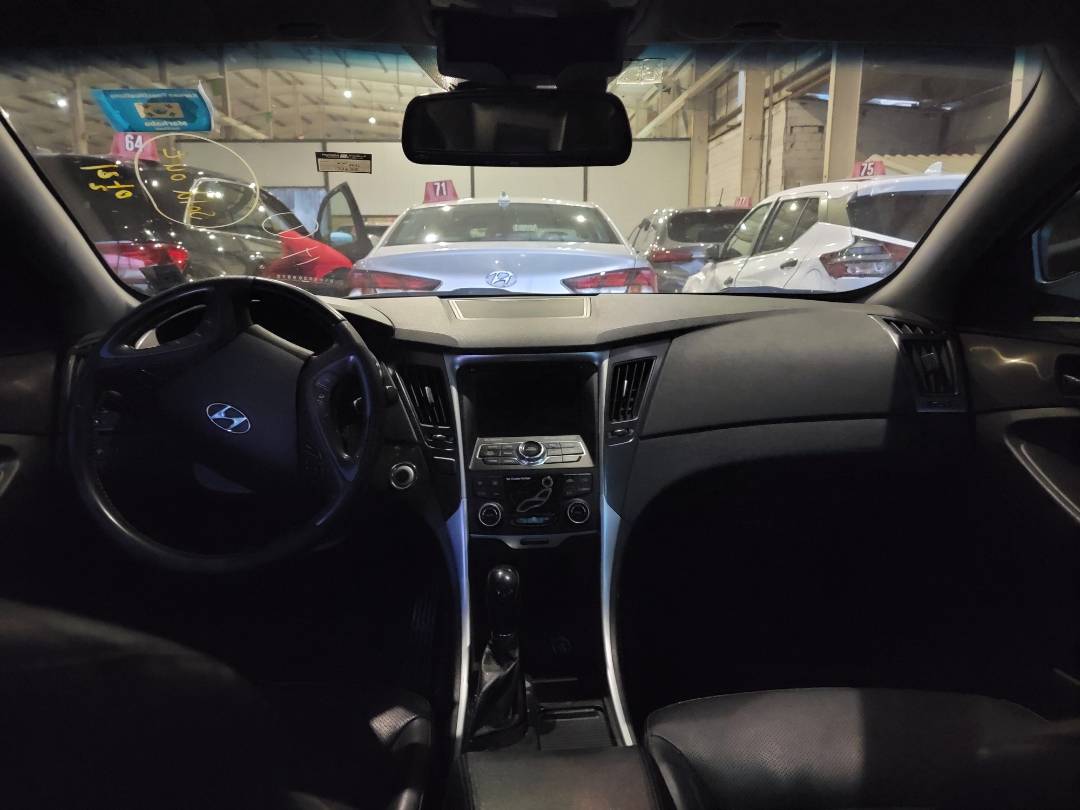 HYUNDAI SONATA 2012 - Marhaba Auction Used Cars - Image 7