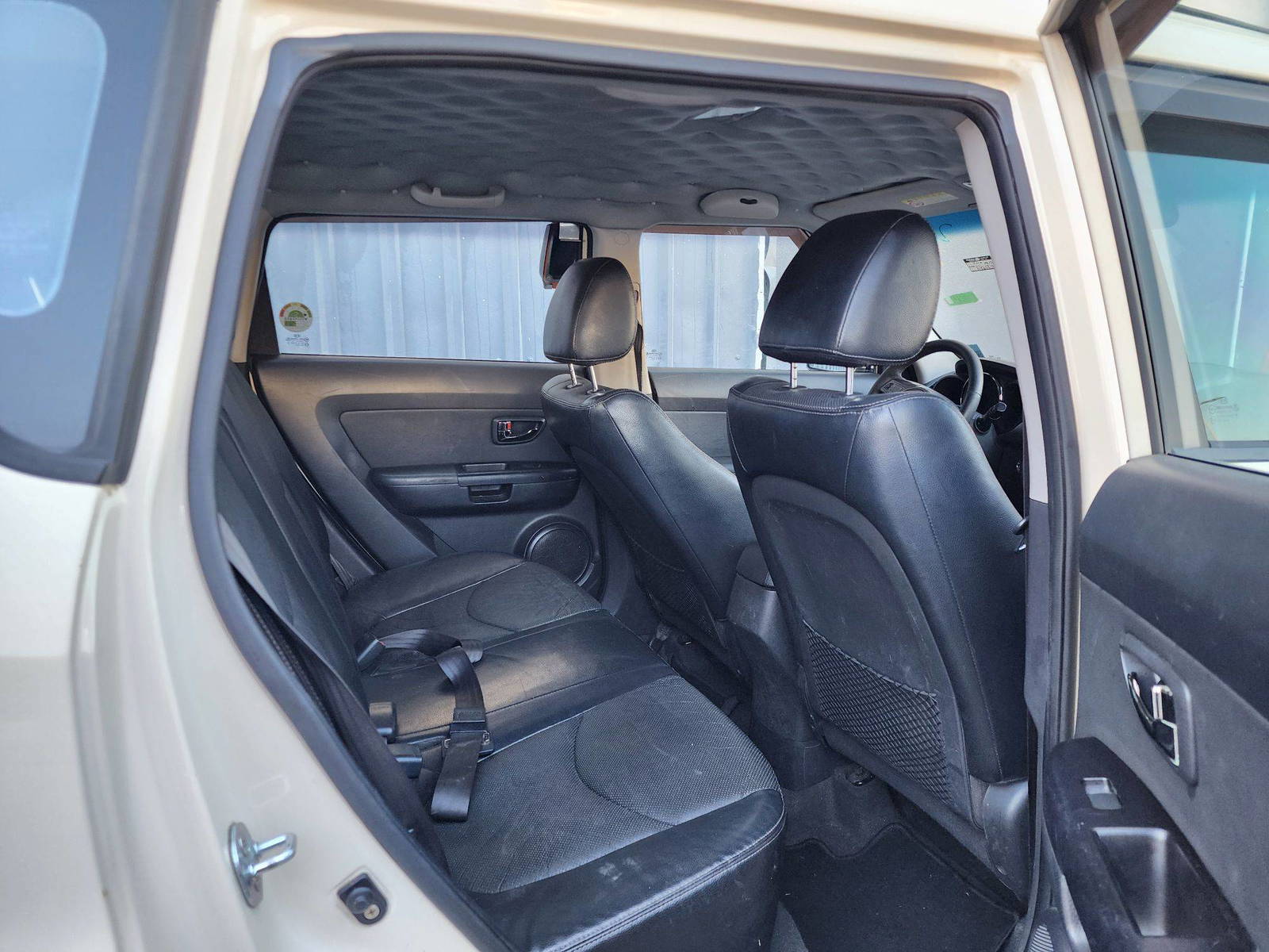 2011 KIA SOUL — 246120 KM — Lot 255511 — Souq - Marhaba Auctions Used Cars - Image 7