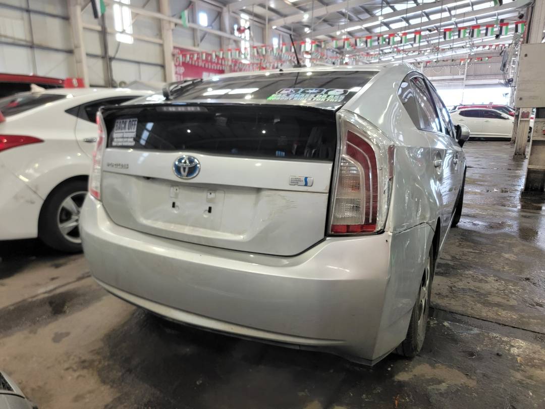 2014 TOYOTA PRIUS — 220444 Miles — Lot 85492094 — Main - Marhaba Auctions Used Cars - Image 3