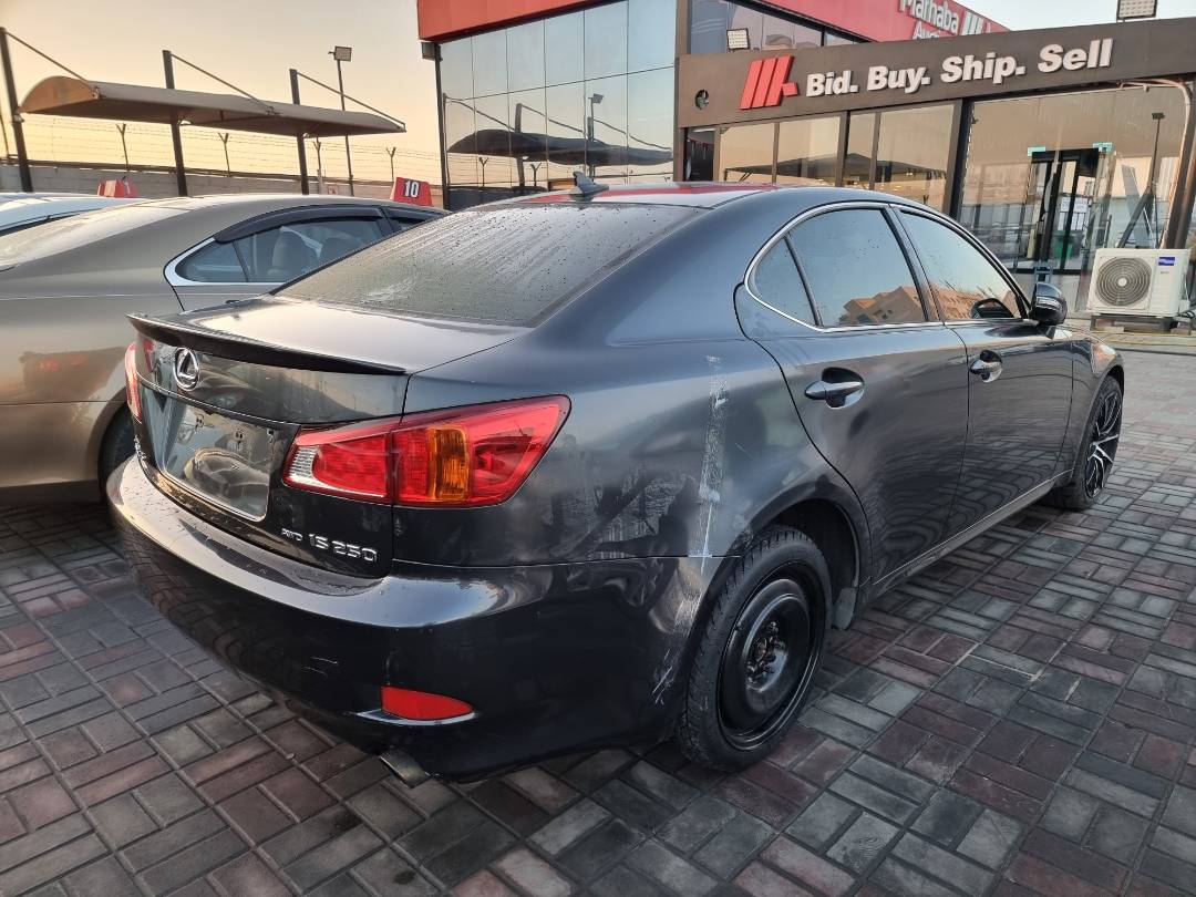 2010 LEXUS IS 250 — 218001 Miles — Lot 214587 — Ind. 12 - Marhaba Auctions Used Cars - Image 4