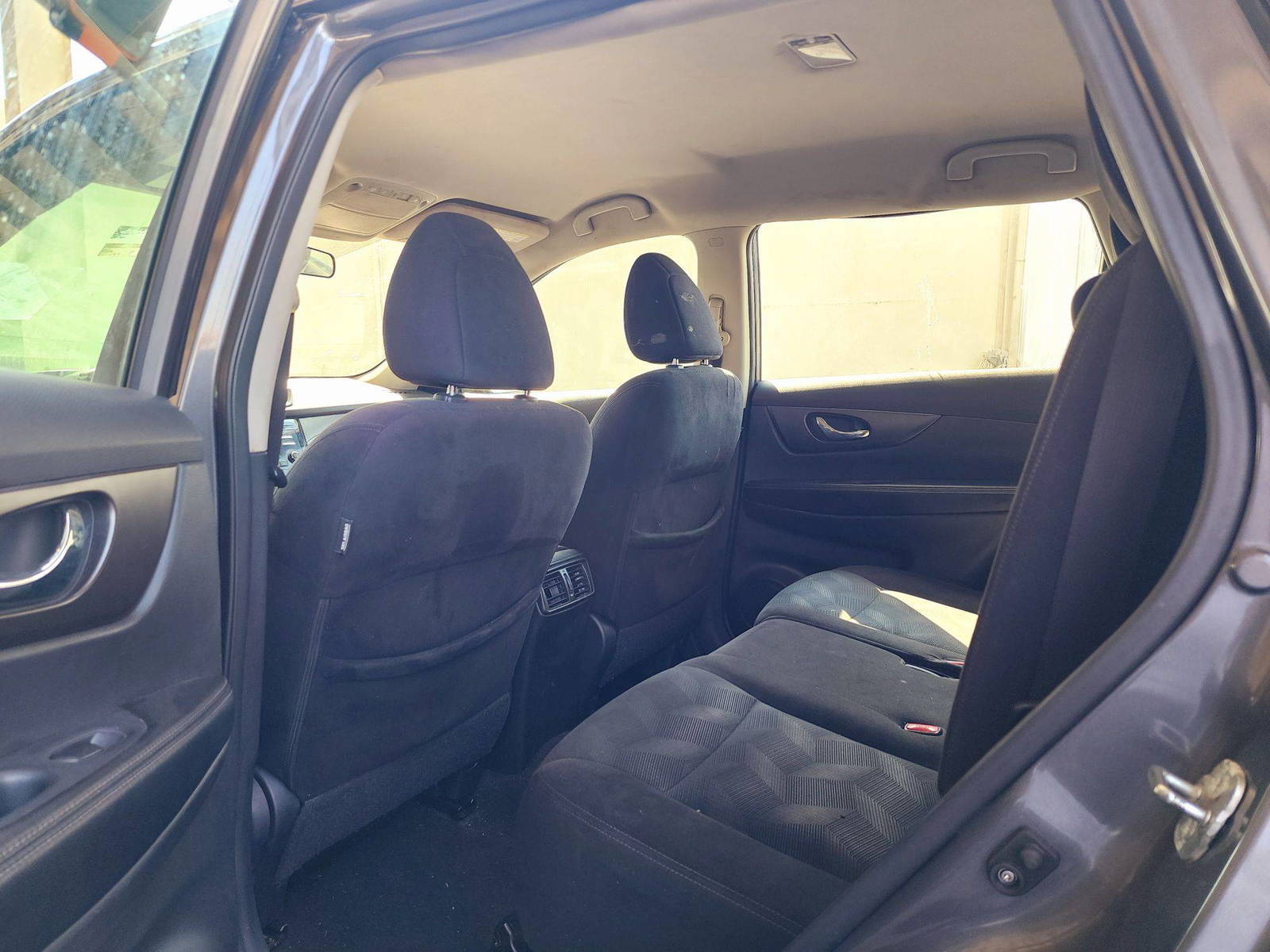 2014 NISSAN ROGUE — 199123 Miles — Lot 12054178 — Souq - Marhaba Auctions Used Cars - Image 6