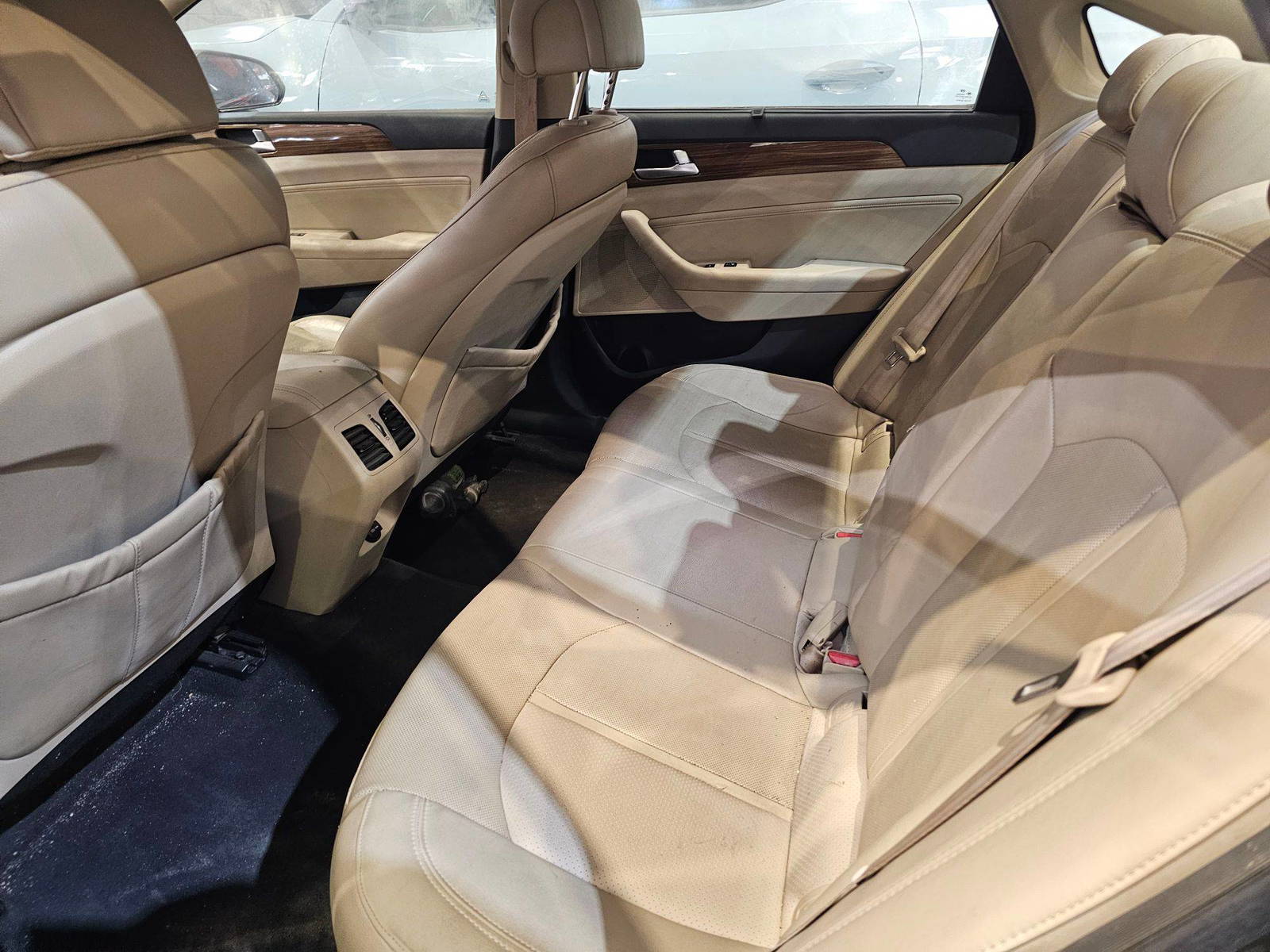 2015 HYUNDAI SONATA — 160618 Miles — Lot 23813 — Main - Marhaba Auctions Used Cars - Image 10