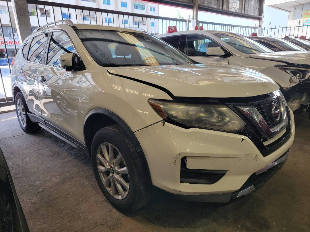 2017 NISSAN ROGUE — 101630 Miles — Lot W000188 - Marhaba Auctions Used Cars - Image 5