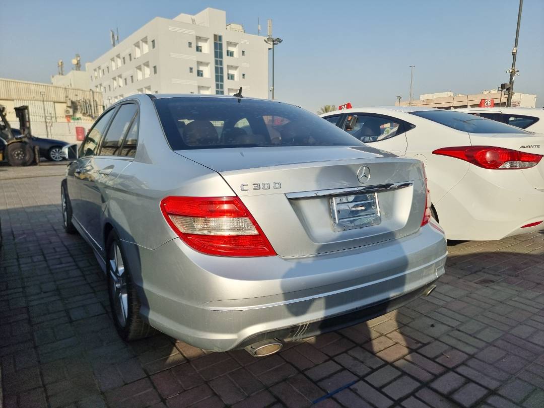 2011 MERCEDES BENZ C300 — 115594 Miles — Lot 215487 — Ind. 12 - Marhaba Auctions Used Cars - Image 3