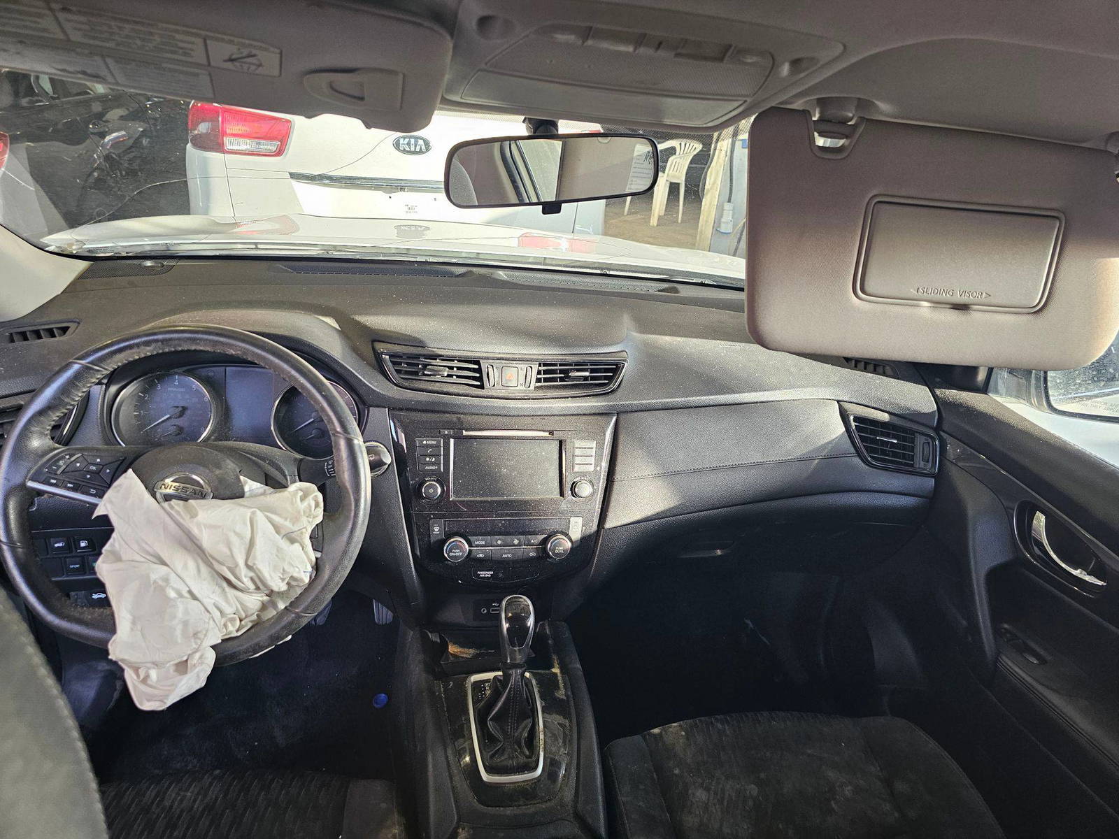 NISSAN ROGUE 2018 - Marhaba Auction Used Cars - Image 8