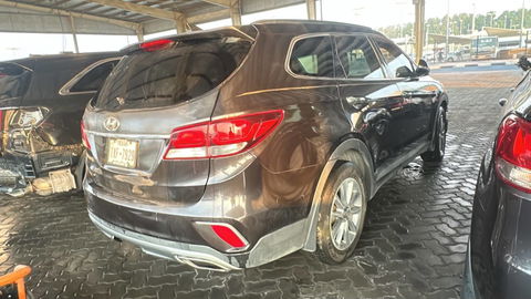 2017 HYUNDAI SANTA FE at Marhaba Auctions