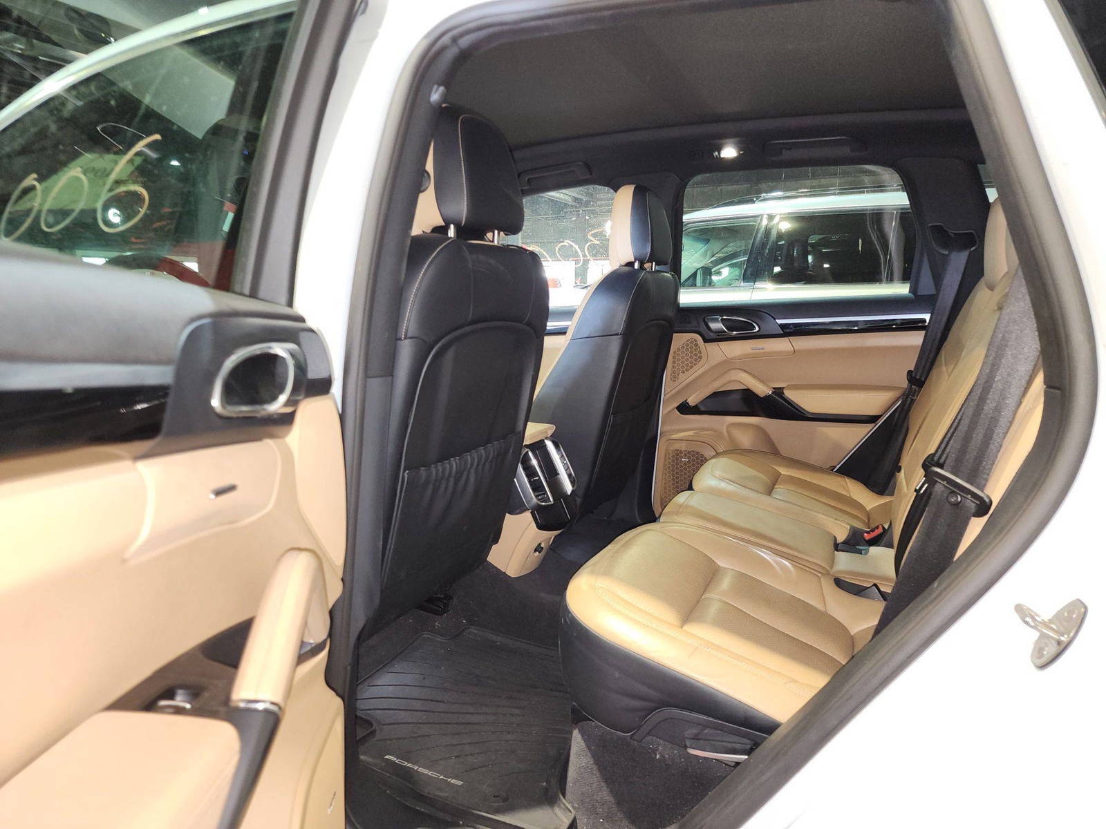 2015 PORSCHE Cayenne — 92369 Miles — Lot 40933006 — Main - Marhaba Auctions Used Cars - Image 7
