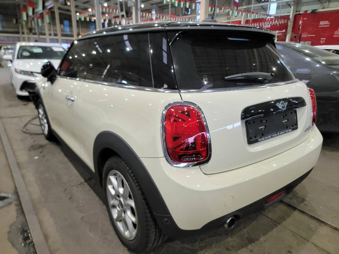 2018 MINI COOPER — 41117 KM — Lot J2H39404 — Main - Marhaba Auctions Used Cars - Image 3