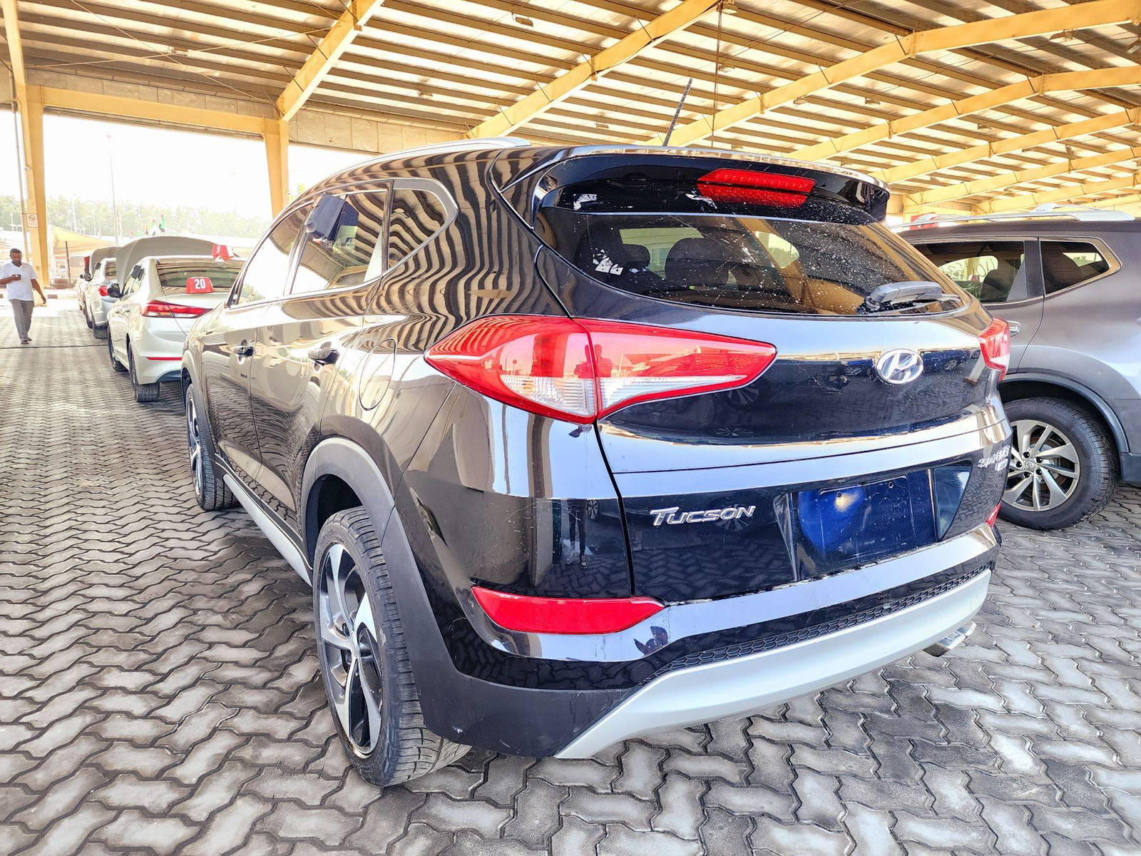 2017 HYUNDAI TUCSON — 113003 Miles — Lot 48782294 — Souq - Marhaba Auctions Used Cars - Image 3