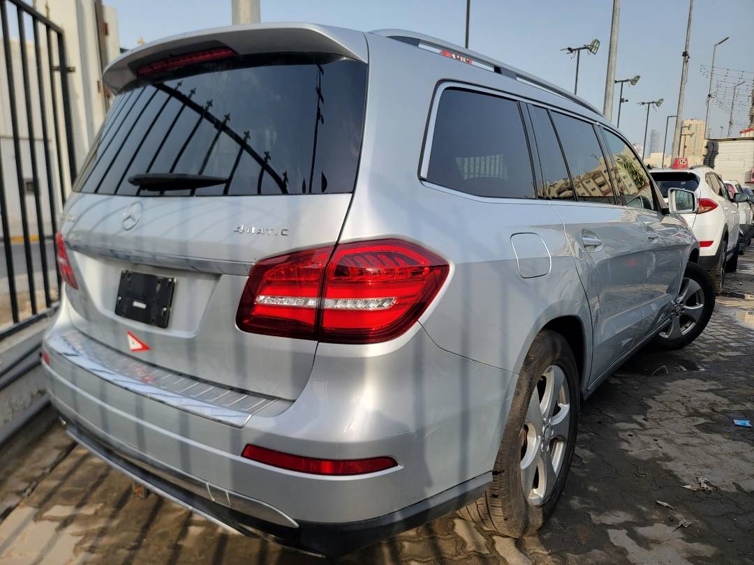 2017 MERCEDES BENZ GLS 450 — 163393 Miles — Lot A890959 — Main - Marhaba Auctions Used Cars - Image 4
