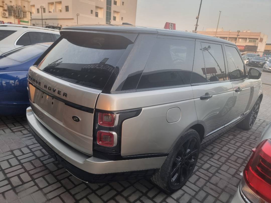 2015 LAND ROVER RANGE ROVER SUPERCHARGED — 155500 Miles — Lot 205395 — Souq - Marhaba Auctions Used Cars - Image 3