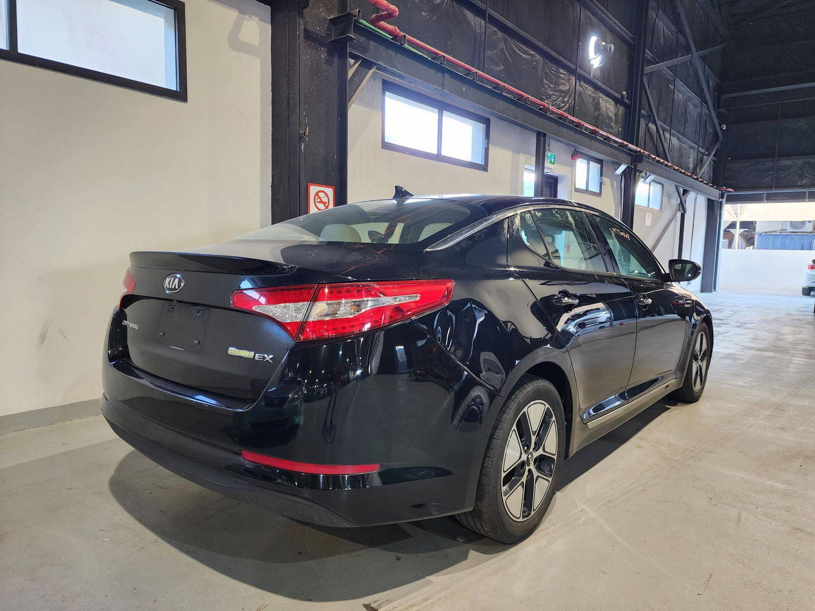 2013 KIA OPTIMA — 195769 Miles — Lot 39770068 — Al Quoz - Marhaba Auctions Used Cars - Image 5
