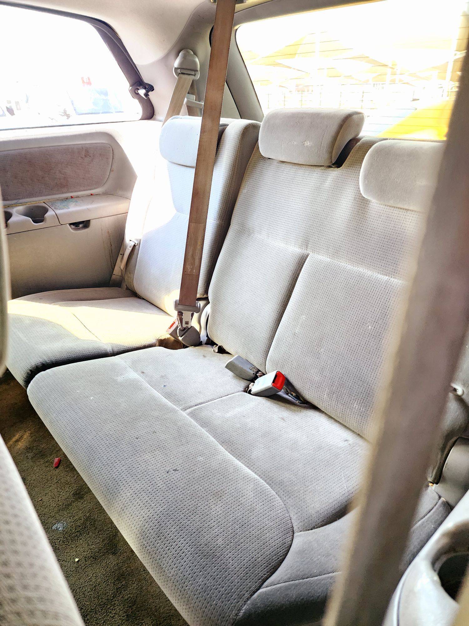 2005 TOYOTA SIENNA — 167092 Miles — Lot 66006014 — Souq - Marhaba Auctions Used Cars - Image 6