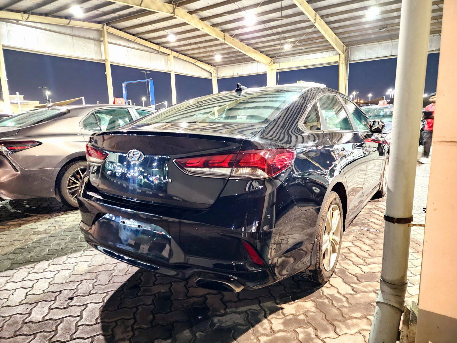 2018 HYUNDAI SONATA — 88904 Miles — Lot 72269594 — Souq - Marhaba Auctions Used Cars - Image 4