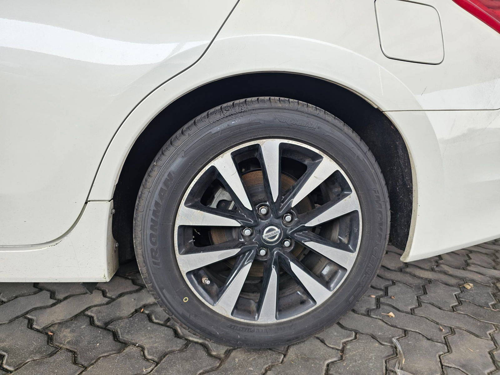 2018 NISSAN ALTIMA — 157060 Miles — Lot P9JC196678 — Souq - Marhaba Auctions Used Cars - Image 10
