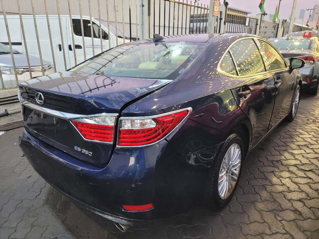 2015 LEXUS ES 350 — 72312 Miles — Lot 2166033 - Marhaba Auctions Used Cars - Image 7