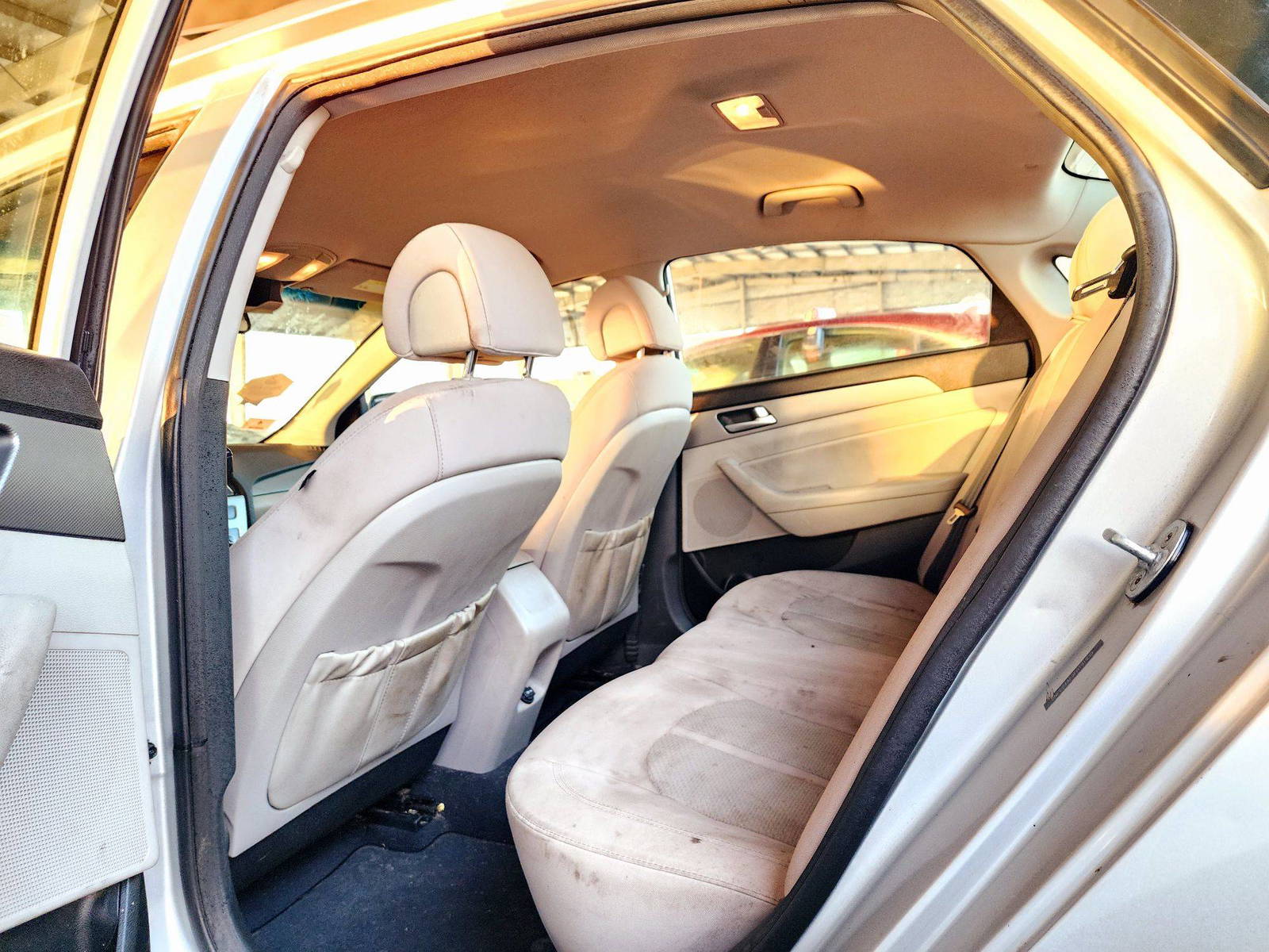 2015 HYUNDAI SONATA — 169808 Miles — Lot 73252784 — Souq - Marhaba Auctions Used Cars - Image 6