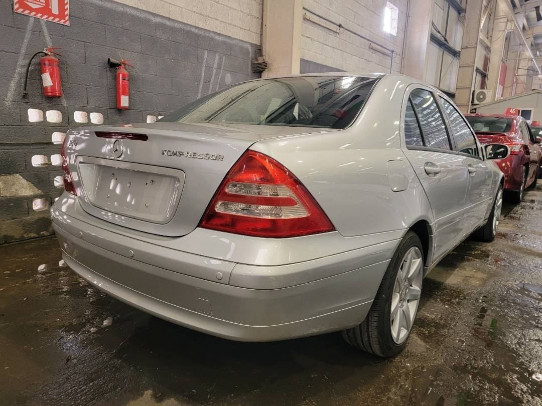 2003 MERCEDES BENZ C180ML — 315072 KM — Lot 3F415751 — Main - Marhaba Auctions Used Cars - Image 3