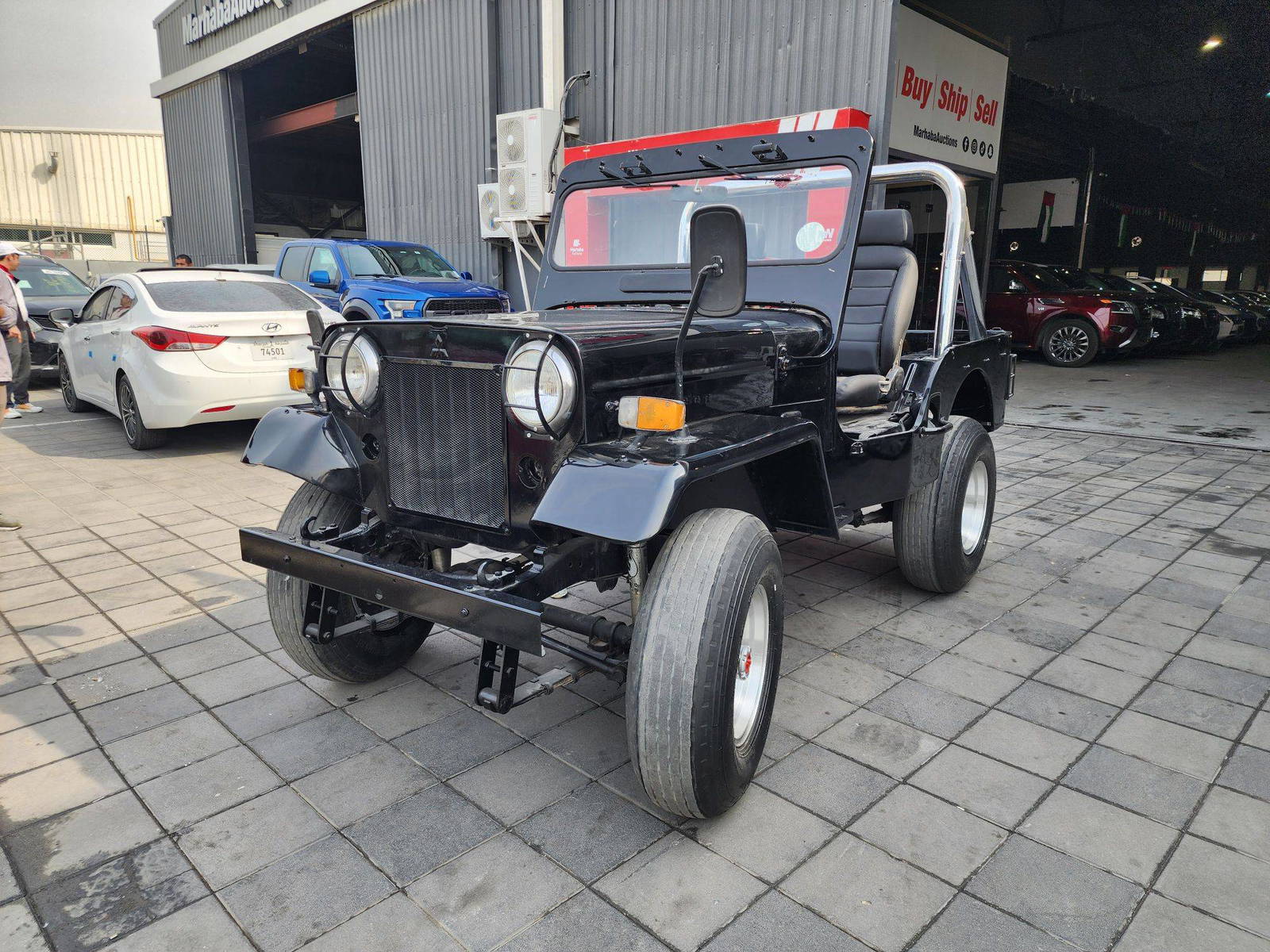 1980 MITSUBISHI JEEP — 63285 KM — Lot 5803234 — Al Quoz - Marhaba Auctions Used Cars - Image 3