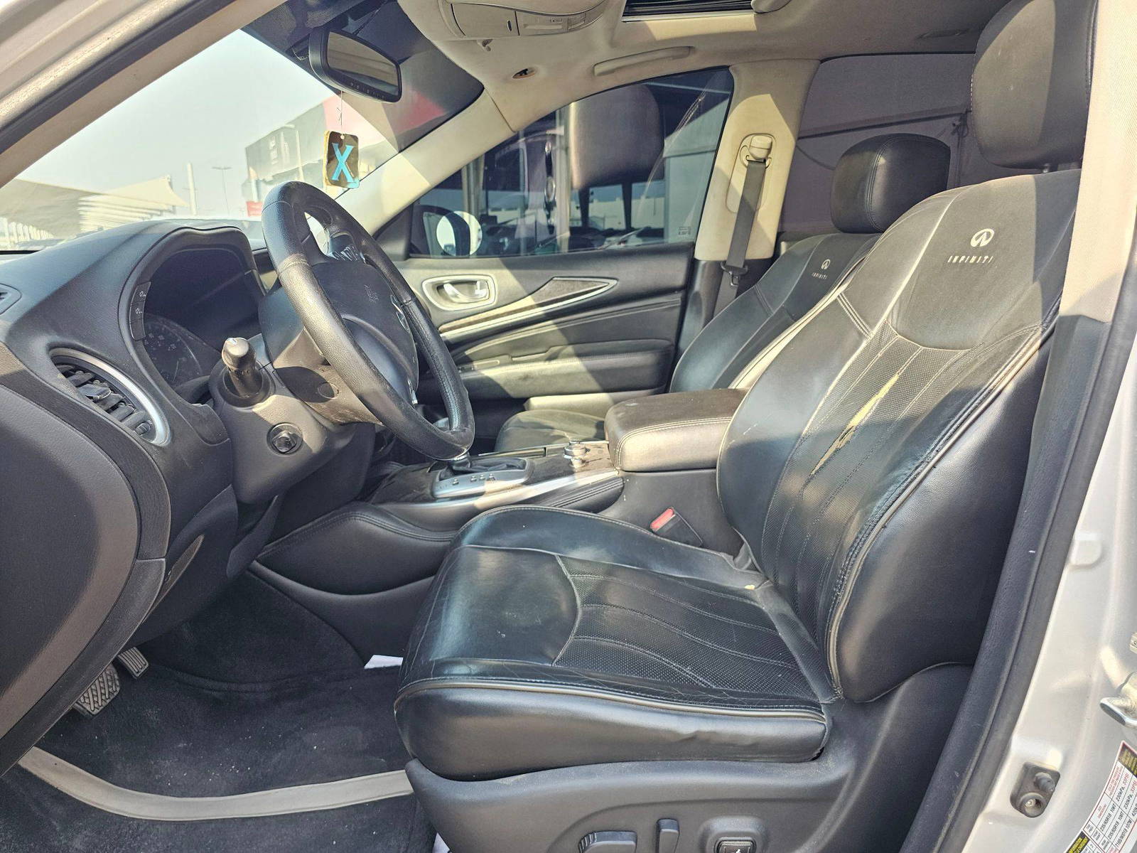 2013 INFINITI JX75 — 202327 Miles — Lot M9DC344547 — Souq - Marhaba Auctions Used Cars - Image 9