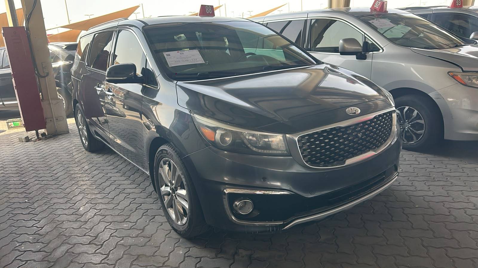 2015 KIA SEDONA — 168899 Miles — Lot 6F6044904 — Souq - Marhaba Auctions Used Cars - Image 3