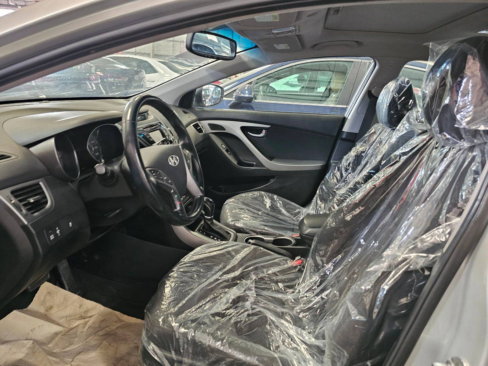 2015 HYUNDAI ELANTRA — 125769 Miles — Lot H592797 — Main - Marhaba Auctions Used Cars - Image 8