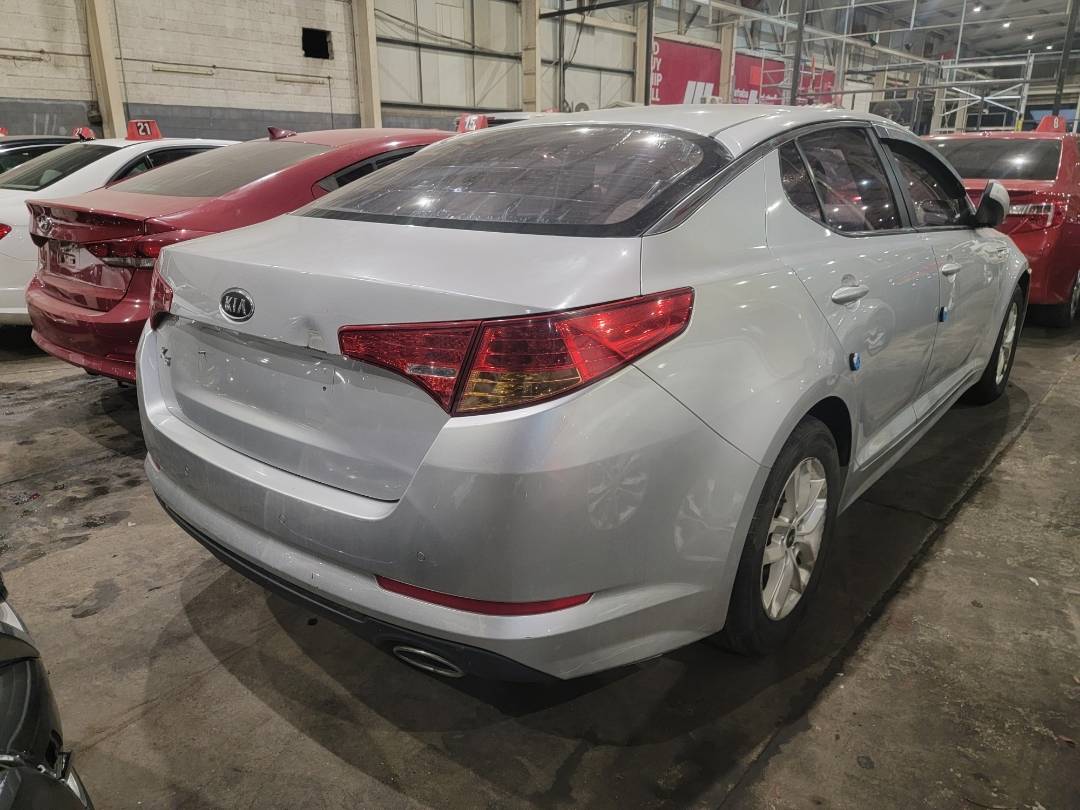 2011 KIA K5 — 54633 KM — Lot 1BBA079362 — Main - Marhaba Auctions Used Cars - Image 5