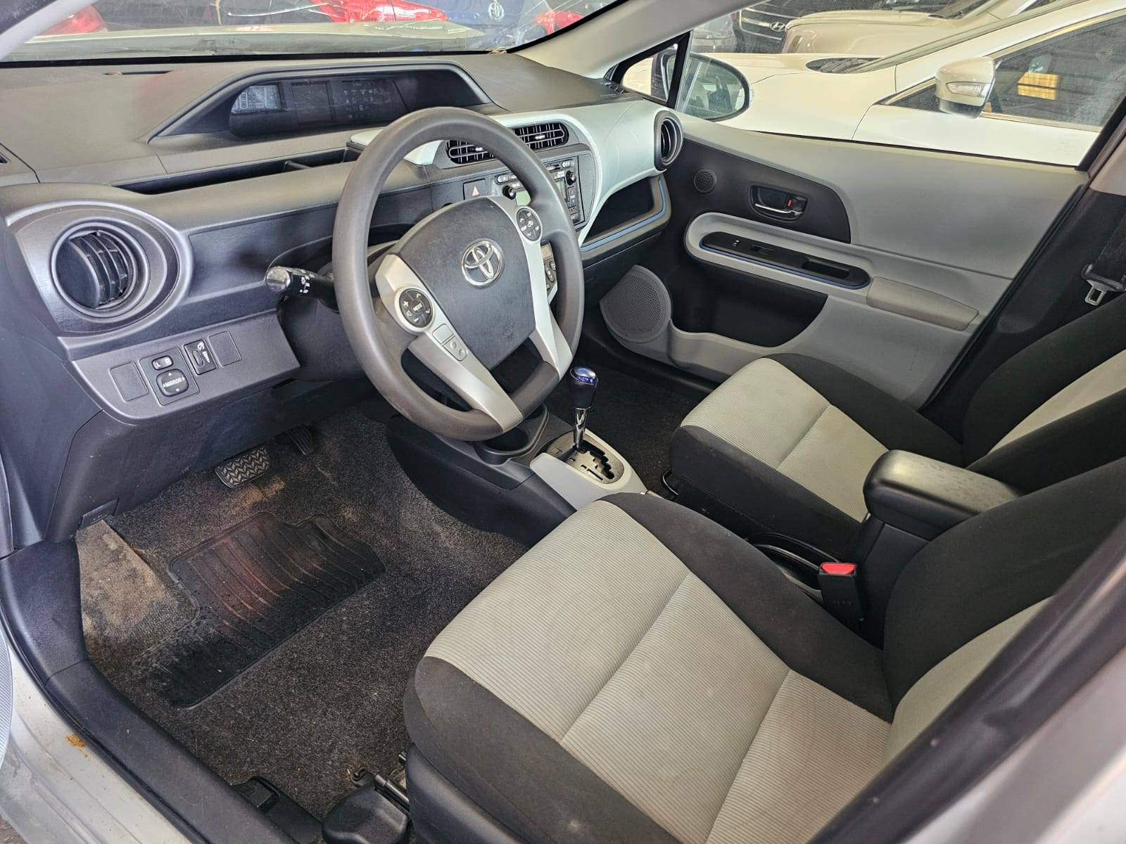 2012 TOYOTA PRIUS — 209953 Miles — Lot C1521735 — Main - Marhaba Auctions Used Cars - Image 7