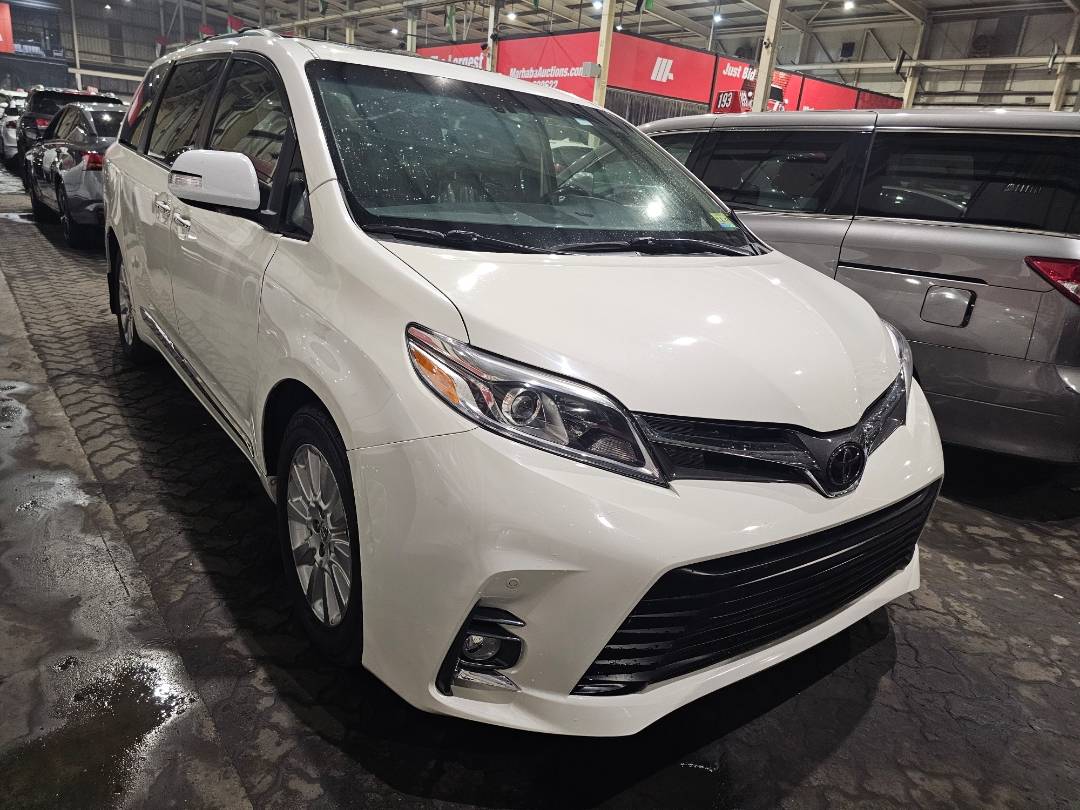 2013 TOYOTA SIENNA — 268002 Miles — Lot 9DS054515 — Main - Marhaba Auctions Used Cars - Image 3