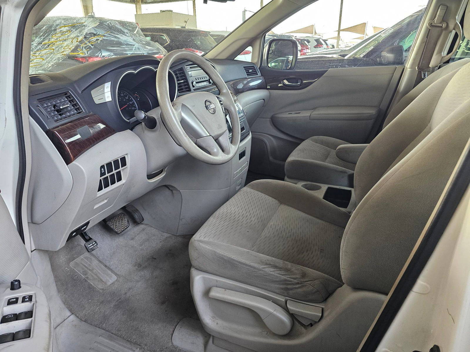 2014 NISSAN QUEST — 193184 Miles — Lot 8E9100401 — Souq - Marhaba Auctions Used Cars - Image 8