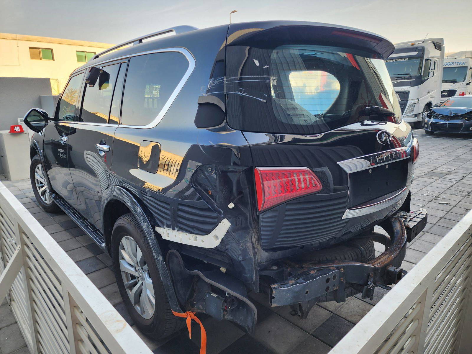 INFINITI QX80 2017 - Marhaba Auction Used Cars - Image 6