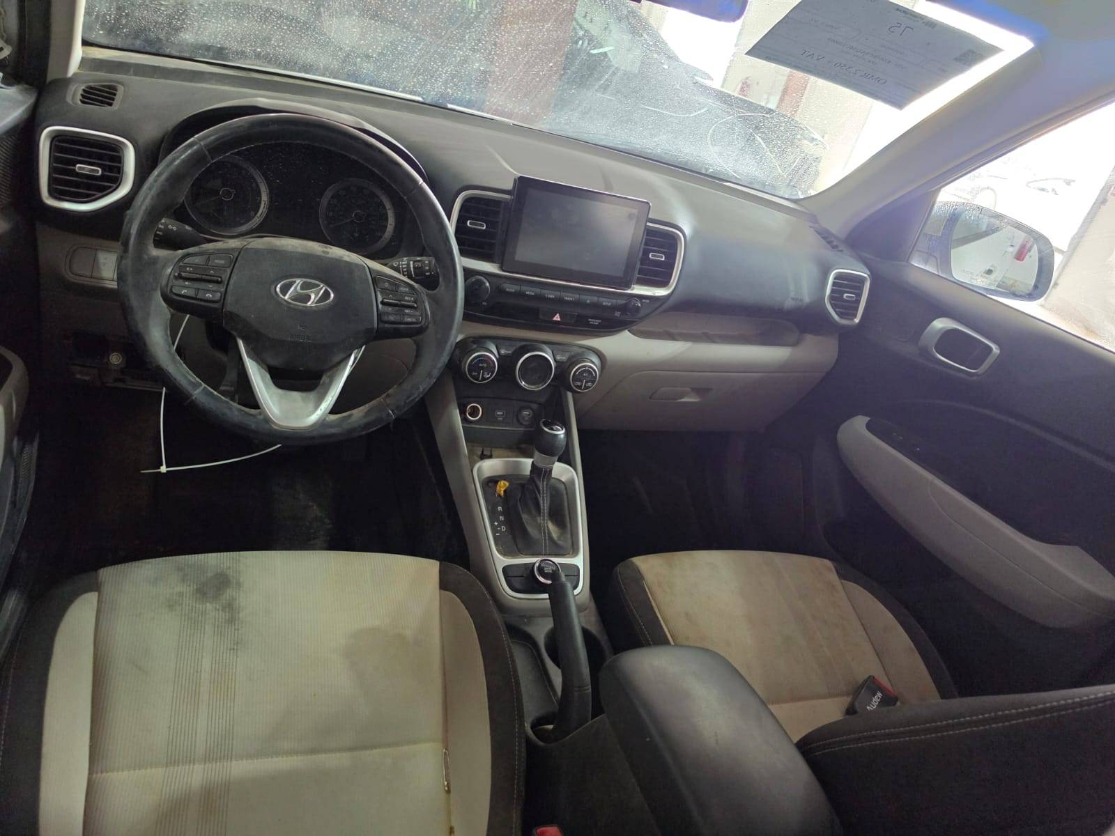 HYUNDAI VENUE SEL 2021 - Marhaba Auction Used Cars - Image 9