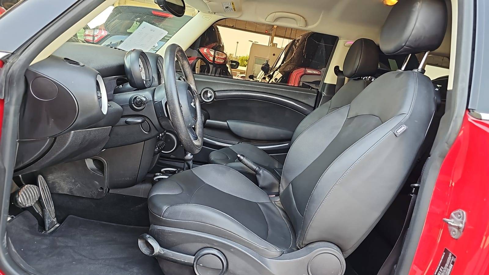 2013 MINI COOPER — Lot T396496 — Souq - Marhaba Auctions Used Cars - Image 6