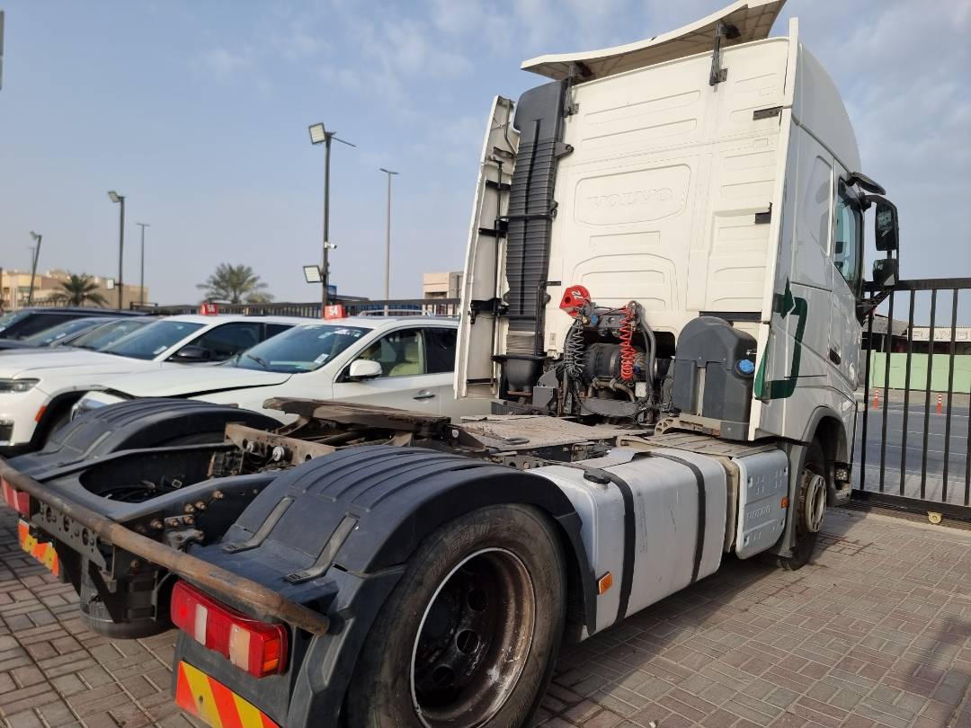 2015 VOLVO FH-Series — 1025472 KM — Lot 125487 — Ind. 12 - Marhaba Auctions Used Cars - Image 5