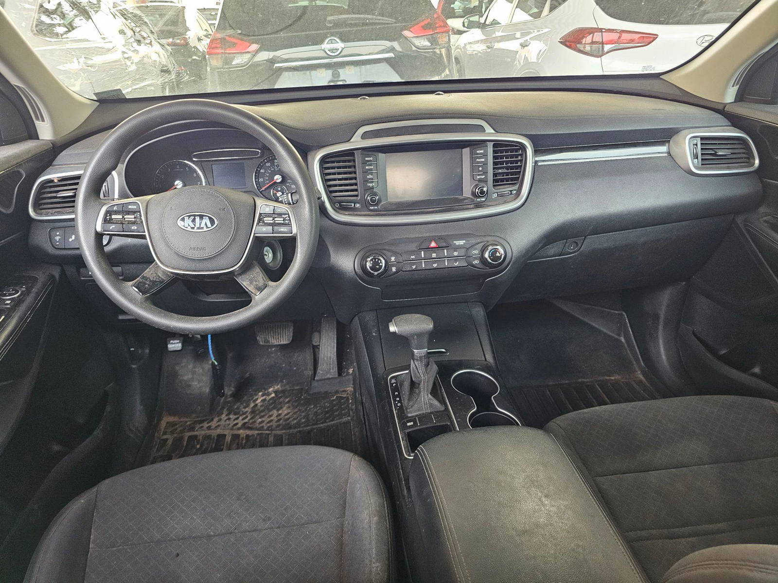 2020 KIA SORENTO — 95612 Miles — Lot 47490945 — Souq - Marhaba Auctions Used Cars - Image 7