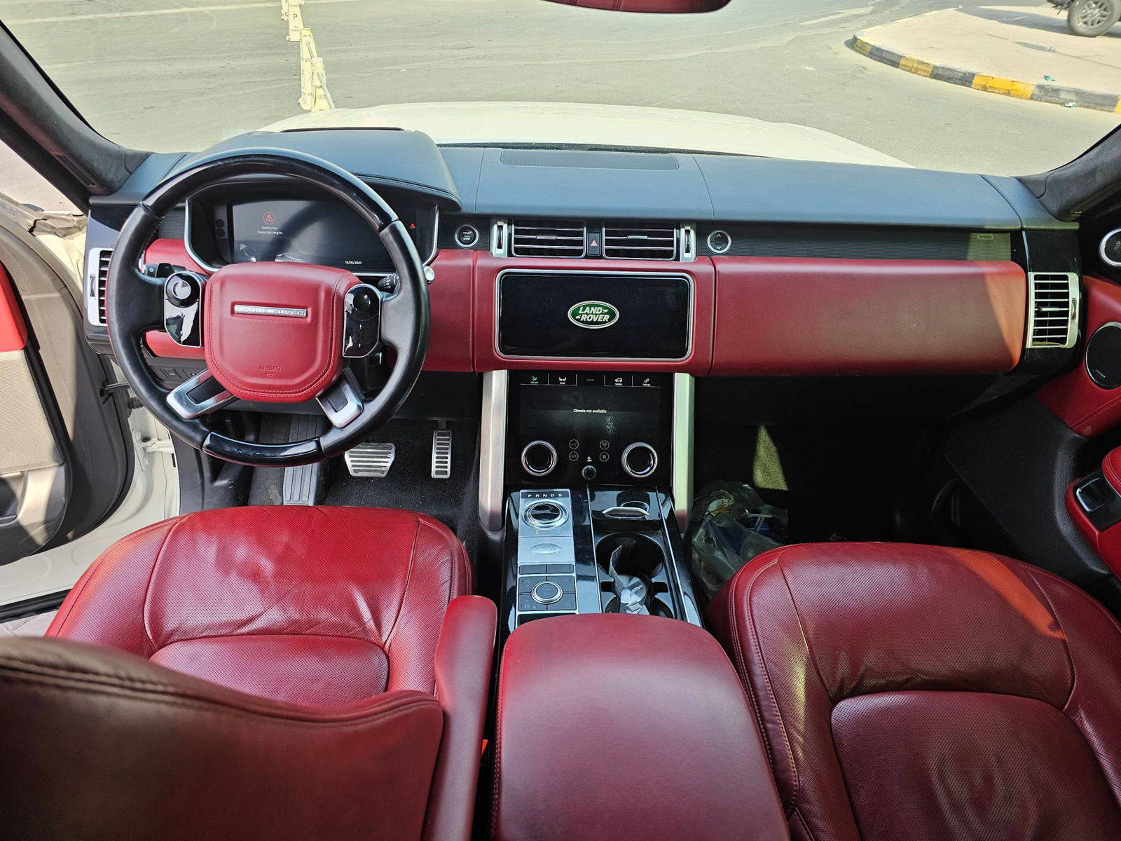 2021 LAND ROVER RANGE ROVER VOGUE — 131338 KM — Lot 428883 — Souq - Marhaba Auctions Used Cars - Image 7