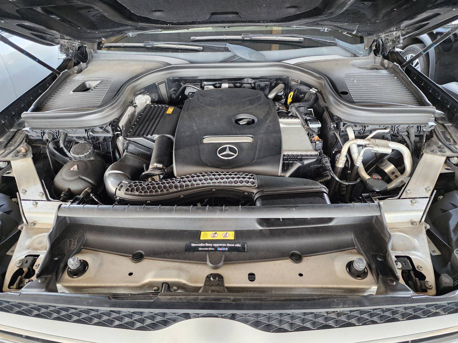 2018 MERCEDES BENZ GLC-300 — 64531 Miles — Lot 39419064 — Main - Marhaba Auctions Used Cars - Image 13