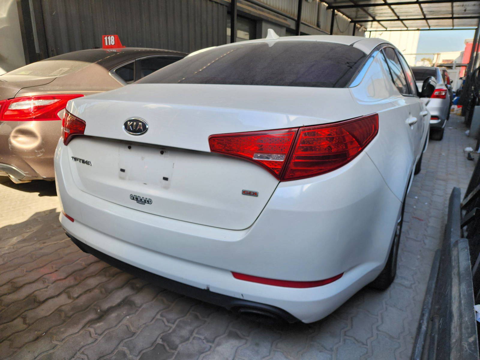 2011 KIA OPTIMA — 145519 Miles — Lot B5092289 — Souq - Marhaba Auctions Used Cars - Image 5