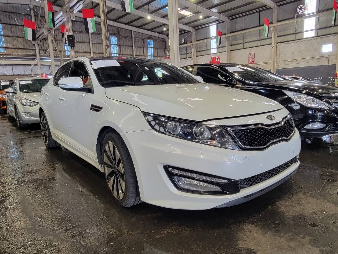 2012 KIA K5 — 199823 KM — Lot 207970 — Main - Marhaba Auctions Used Cars - Image 4