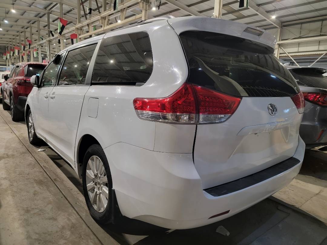 2011 TOYOTA SIENNA — 248535 Miles — Lot 9BS027251 — Main - Marhaba Auctions Used Cars - Image 3