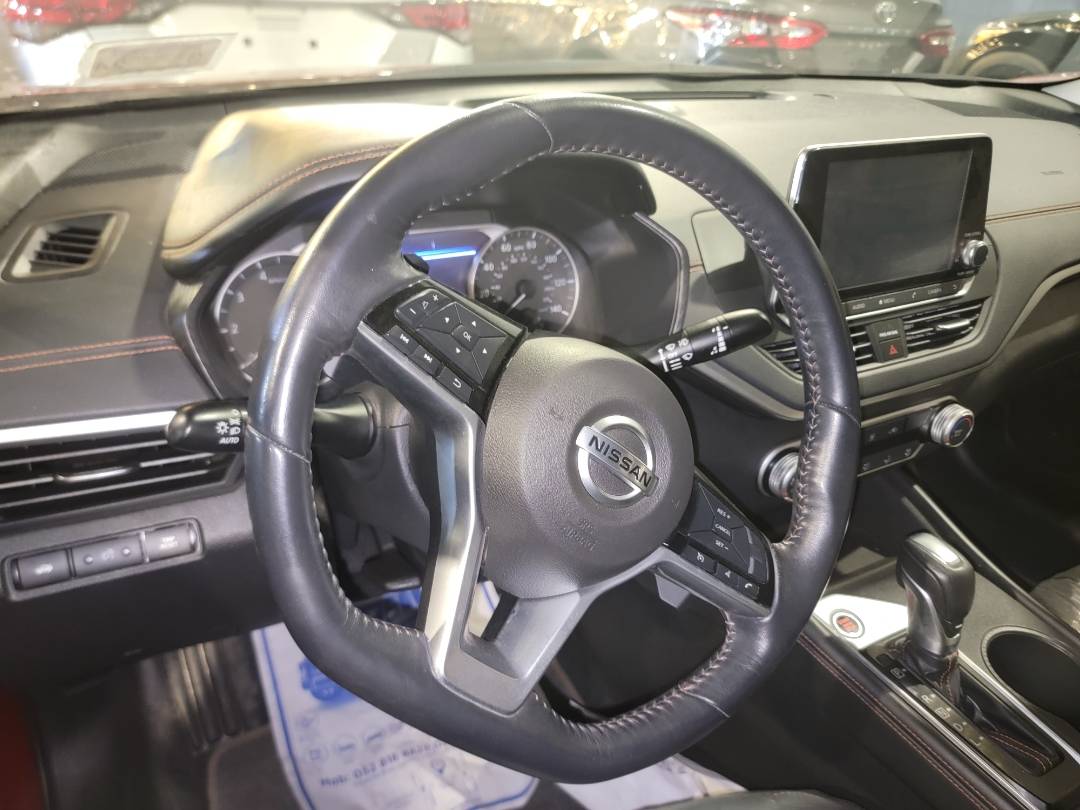 2019 NISSAN ALTIMA — 57947 KM — Lot C185173 - Marhaba Auctions Used Cars - Image 10