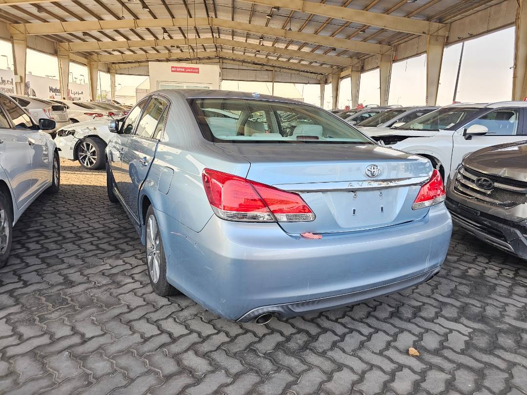 TOYOTA AVALON