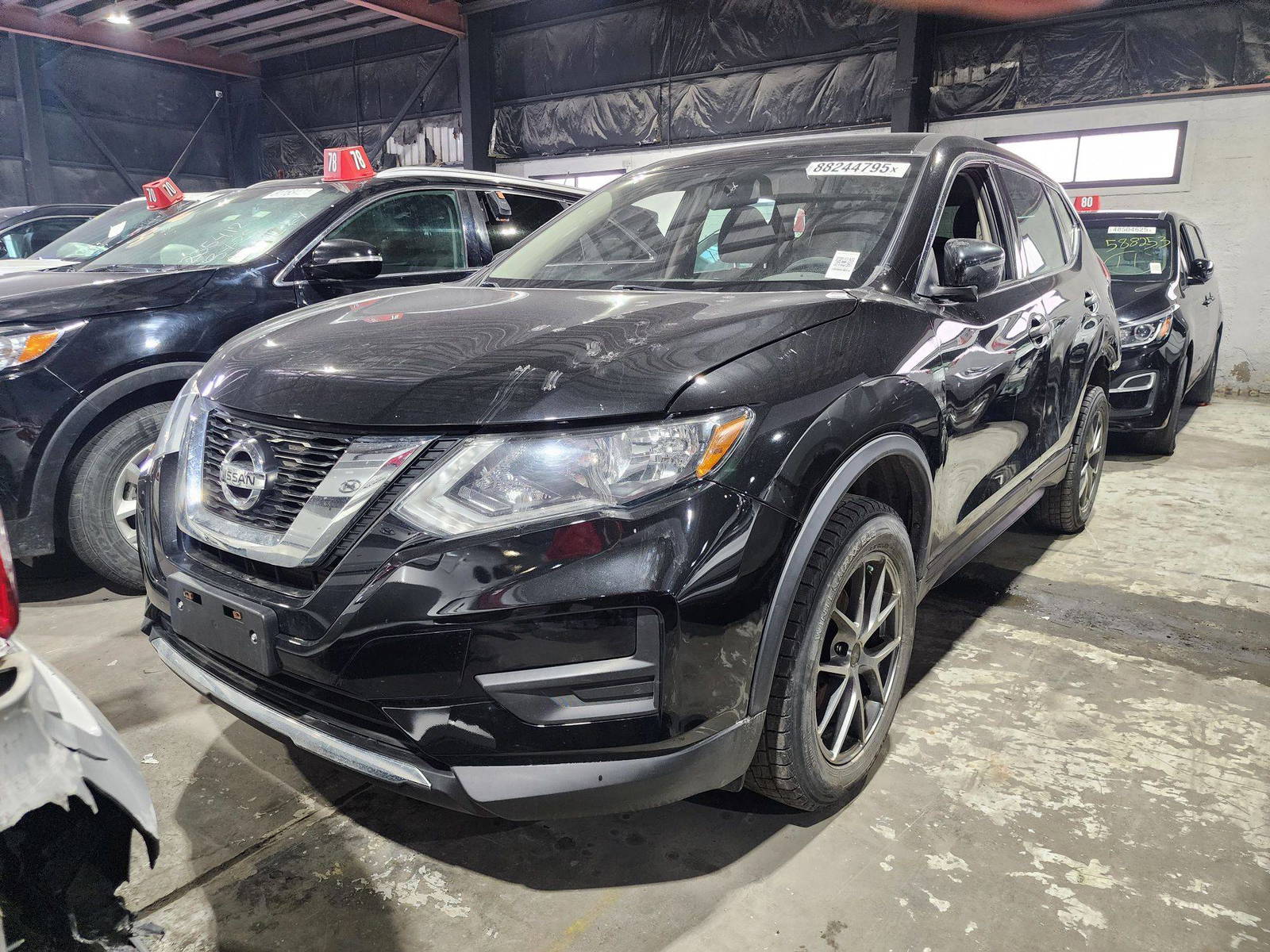2017 NISSAN ROGUE — 127871 KM — Lot 88244795 — Souq - Marhaba Auctions Used Cars - Image 4
