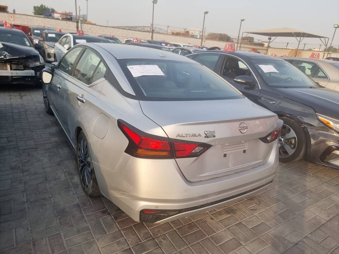 2023 NISSAN ALTIMA — 38989 Miles — Lot 365063 — Ind. 12 - Marhaba Auctions Used Cars - Image 5