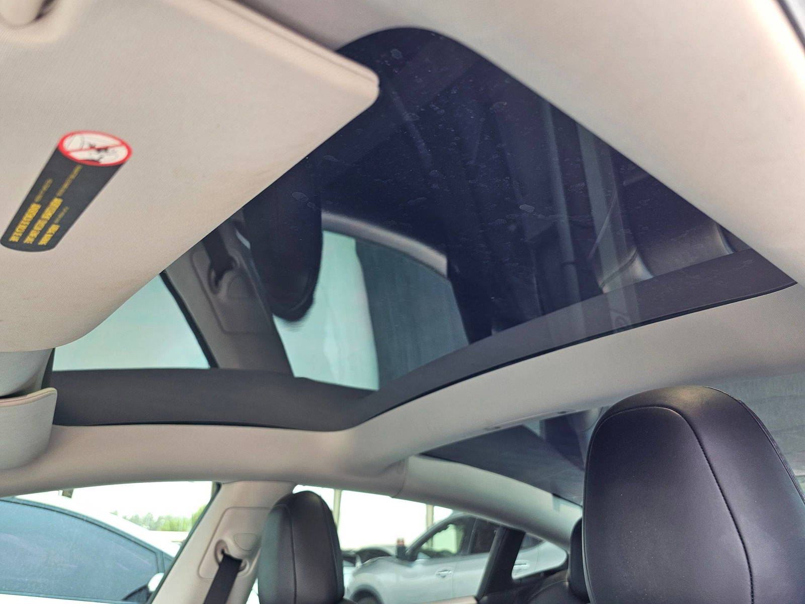 TESLA MODEL 3 2021 - Marhaba Auction Used Cars - Image 8